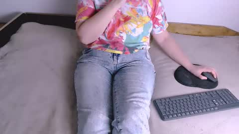 Snapshot of chubbymaia chatting on December 13, 8:58 pm Maia online show from December 13, 8:58 pm