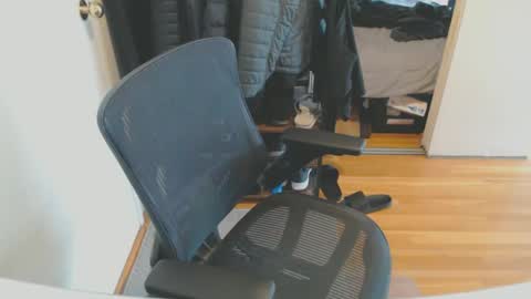 Snapshot of chubbyvix chatting on November 6, 6:09 pm AstorYvr online show from November 6, 6:09 pm