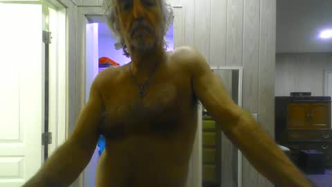 chuck354139 online show from December 11, 1:26 am