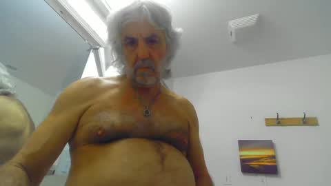 chuck354139 online show from December 18, 7:58 am