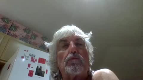 chuck354139 online show from October 14, 2:34 am