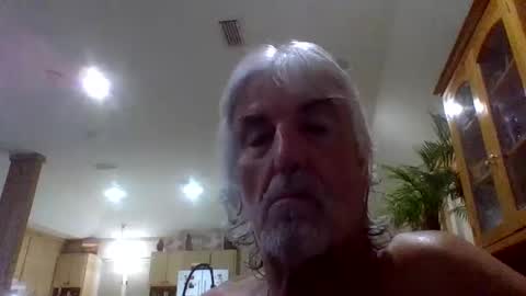 chuck354139 online show from October 20, 1:39 am