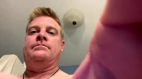 chucktownguy81 online show from December 3, 5:42 am