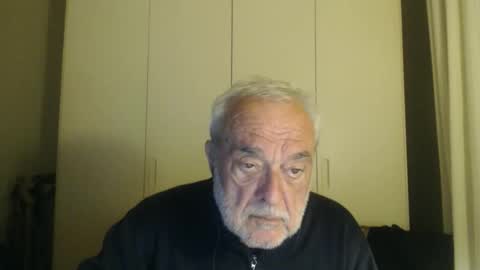 Snapshot of ciaoamoremio4 chatting on November 6, 12:11 am ciaoamoremio4 online show from November 6, 12:11 am