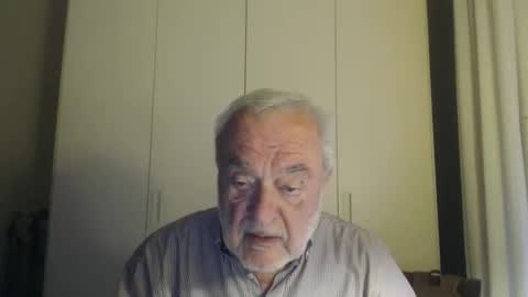 Snapshot of ciaoamoremio4 chatting on November 18, 12:42 pm ciaoamoremio4 online show from November 18, 12:42 pm