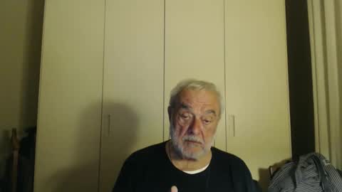 Snapshot of ciaoamoremio4 chatting on December 1, 7:30 pm ciaoamoremio4 online show from December 1, 7:30 pm