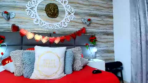 ...   ... online show from February 17, 4:09 am