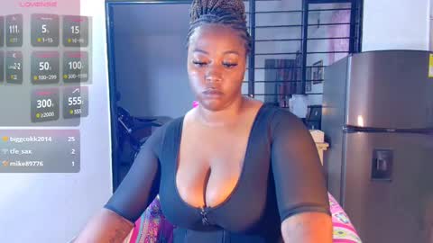 Snapshot of ciaraebonyxxx chatting on March 11, 4:43 am ciaraebonyxxx online show from March 11, 4:43 am