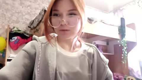 Hello Eva here   Help me to make 100 thumbs up 333 online show from October 22, 9:09 am