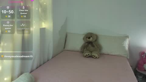 Snapshot of cielo_18d chatting on January 7, 3:24 am Mia online show from January 7, 3:24 am