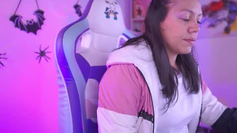 Snapshot of cielo_andrade chatting on October 15, 12:27 pm Cielo online show from October 15, 12:27 pm