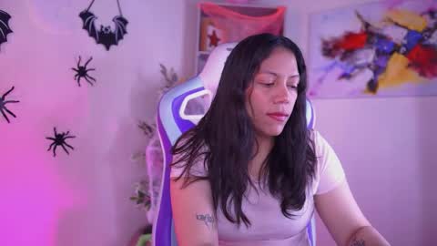Snapshot of cielo_andrade chatting on October 20, 12:27 pm Cielo online show from October 20, 12:27 pm