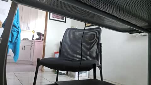 Snapshot of cigneska1 chatting on September 11, 4:18 pm cigneska1 online show from September 11, 4:18 pm