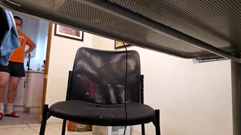 Snapshot of cigneska1 chatting on November 20, 11:04 pm cigneska1 online show from November 20, 11:04 pm