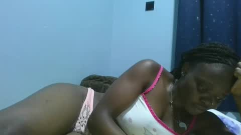 Snapshot of cilia_petite chatting on January 24, 11:02 pm cilia petite online show from January 24, 11:02 pm