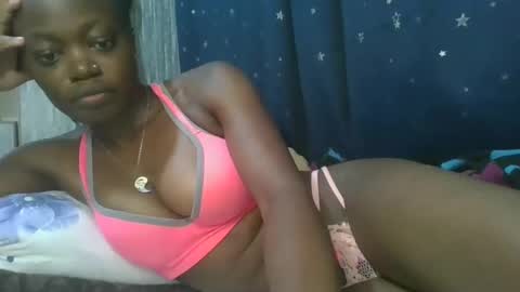 Snapshot of cilia_petite chatting on March 1, 7:04 pm cilia petite online show from March 1, 7:04 pm
