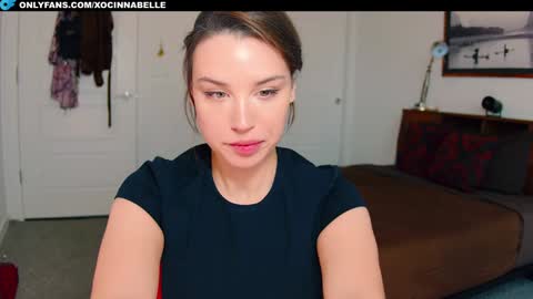 Snapshot of cinnabelle chatting on November 9, 10:41 pm Cinnabelle online show from November 9, 10:41 pm