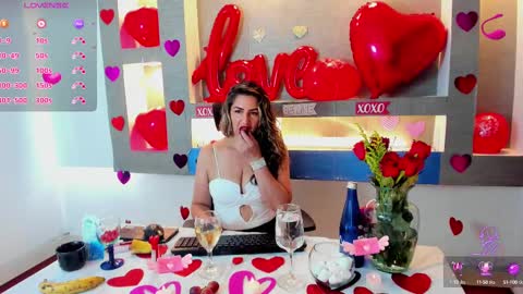 Cinthya  online show from February 14, 2:54 pm