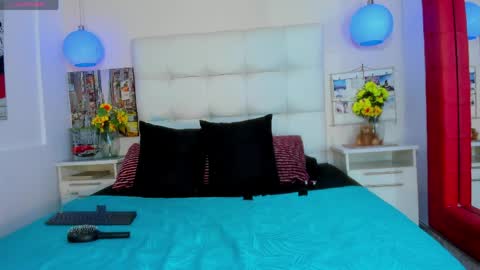 cinthya_walker1 online show from April 7, 2:50 pm