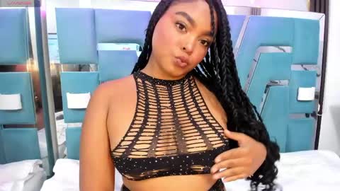 cintia_marc online show from April 30, 12:55 pm
