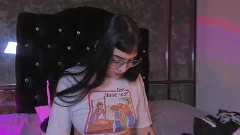 Cintya online show from December 3, 6:39 pm