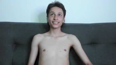 cirosky_elchicopolla online show from December 4, 5:28 am