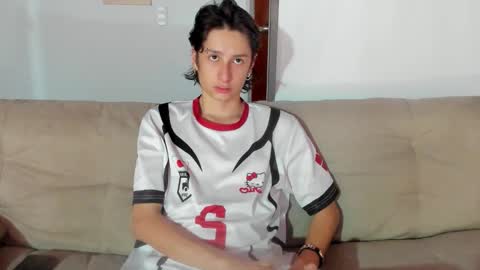 cirosky_elchicopolla online show from February 10, 3:32 am