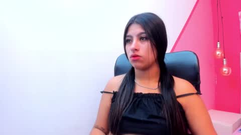 claire aristizabal online show from January 6, 12:02 pm