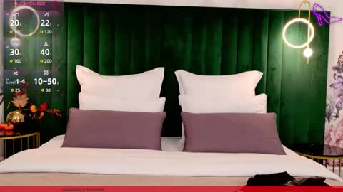 Snapshot of clairemathis chatting on November 9, 2:48 pm Claire online show from November 9, 2:48 pm