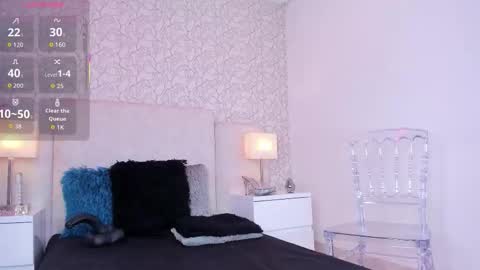 Snapshot of clairemiller chatting on November 15, 5:05 am Claire Miller online show from November 15, 5:05 am