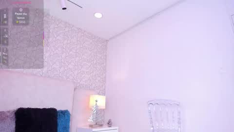 Snapshot of clairemiller chatting on December 5, 5:05 am Claire Miller online show from December 5, 5:05 am