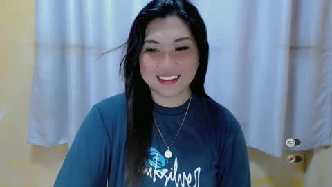 Snapshot of clairewntr_ chatting on January 12, 5:45 am CLAIRE online show from January 12, 5:45 am