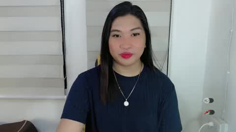 Snapshot of clairewntr_ chatting on January 30, 9:36 am CLAIRE online show from January 30, 9:36 am