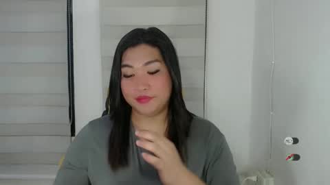 Snapshot of clairewntr_ chatting on February 16, 7:26 am CLAIRE online show from February 16, 7:26 am