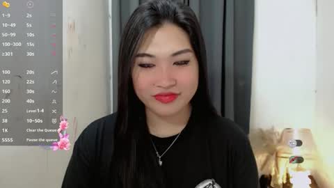 Snapshot of clairewntr_ chatting on November 10, 2:32 am CLAIRE online show from November 10, 2:32 am