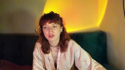 Snapshot of clancyosbourne chatting on December 9, 9:37 pm Clancy online show from December 9, 9:37 pm