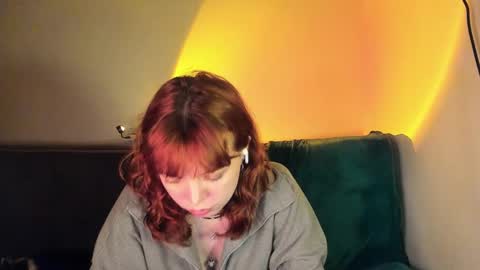 Snapshot of clancyosbourne chatting on December 14, 10:18 pm Clancy online show from December 14, 10:18 pm