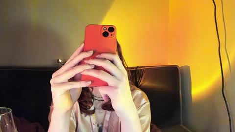 Snapshot of clancyosbourne chatting on December 18, 10:02 pm Clancy online show from December 18, 10:02 pm