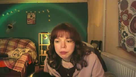 Snapshot of clancyosbourne chatting on February 25, 11:55 pm Clancy online show from February 25, 11:55 pm