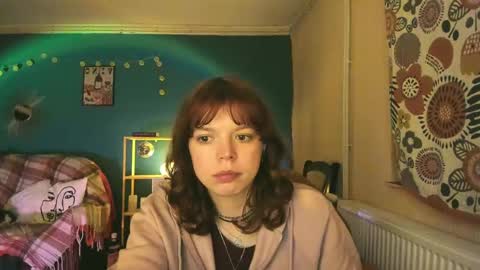 Snapshot of clancyosbourne chatting on February 27, 1:38 am Clancy online show from February 27, 1:38 am