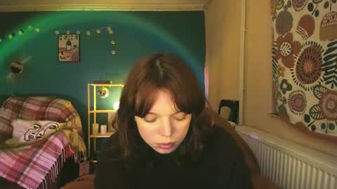 Snapshot of clancyosbourne chatting on February 27, 9:04 pm Clancy online show from February 27, 9:04 pm