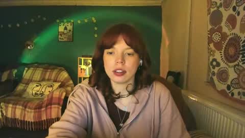 Snapshot of clancyosbourne chatting on March 6, 9:42 pm Clancy online show from March 6, 9:42 pm