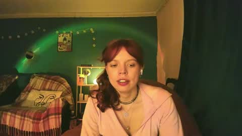 Snapshot of clancyosbourne chatting on March 7, 8:55 pm Clancy online show from March 7, 8:55 pm