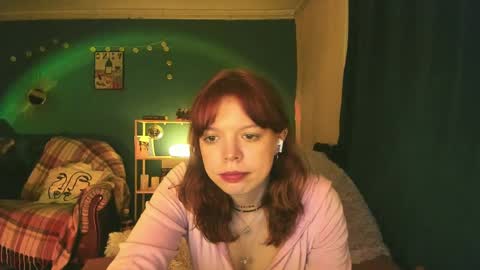 Snapshot of clancyosbourne chatting on March 10, 9:29 pm Clancy online show from March 10, 9:29 pm