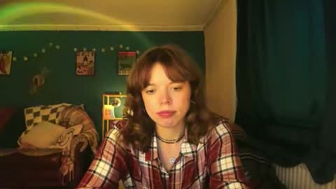 Snapshot of clancyosbourne chatting on September 21, 4:19 pm Clancy online show from September 21, 4:19 pm