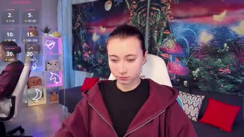 clarabenson online show from September 22, 6:43 pm