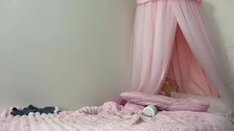 Clara online show from April 21, 10:12 pm