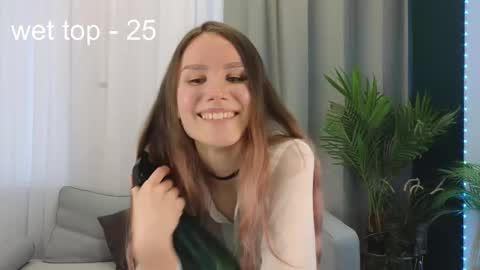 Snapshot of clare_ff chatting on March 5, 1:06 pm Claire online show from March 5, 1:06 pm