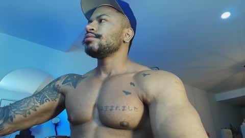 clark_strong online show from November 15, 11:07 am