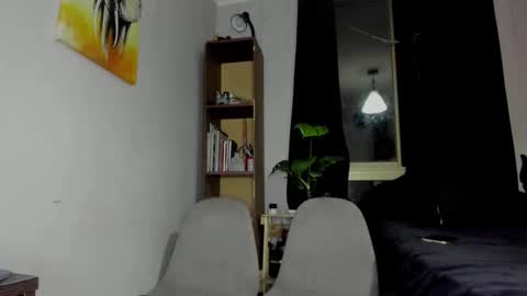 clark_tommy11 online show from December 2, 1:47 am